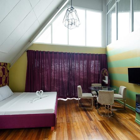 Jacobs Hill Tagaytay Bed & Breakfast Tagaytay City Exterior photo